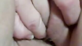 MILF Mom Rubs Her Chubby Pussy Front & Back in Homemade Amateur Fingering