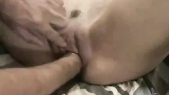 Homemade Fisting Masturbation by Amateur Brunette