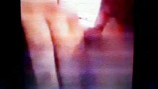 Mature Mom Homemade Pussy Rubdown - Amateur Finger Fun