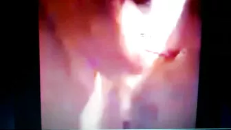 Mature Mom Homemade Pussy Rubdown - Amateur Finger Fun