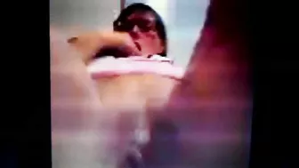 Mature Mom Homemade Pussy Rubdown - Amateur Finger Fun