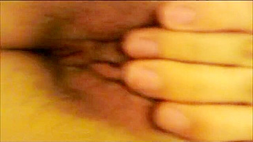 Asian Teen Homemade Fingering & Masturbation Cumshot!
