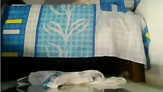 Homemade Masturbation Sessions with Amateur Squirt Queen!