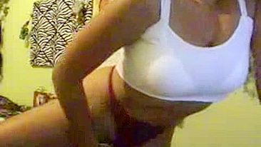 Blonde Masturbates on Webcam for Long Distance Boyfriend Orgasmic Pleasure