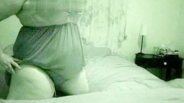 Chunky Wife Masturbation Orgasm with Dildo - BBW Homemade