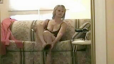 Hairy Mom Homemade Orgasmic Fingering