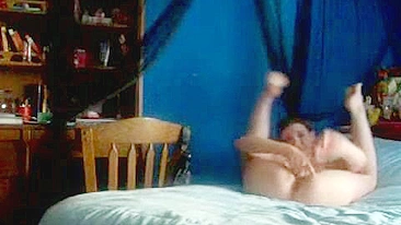 Masturbating Teen Gymnasts on Webcam - Solo Finger Fun!