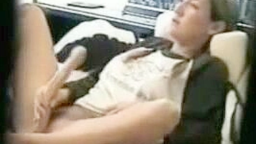 Masturbating Teen Brings Dildo to Life! Young Brunette Solo playtime caught on camera.