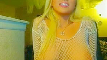 Blonde Bombshell Homemade Masturbation Webcam Session