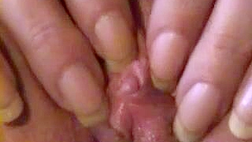 Amateur Shaved Pussy Fingering Masturbation Homemade
