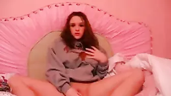 Masturbating Texas College Teen with Tight Pussy!