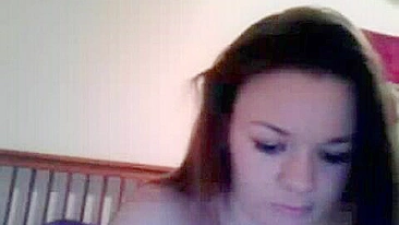 Tight Teen Pussy Masturbates on Webcam with Small Tits and Fingers