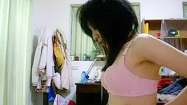 Skinny Teen with Small Tits Masturbates on Webcam for Boyfriend