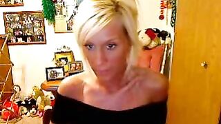 Money Hungry MILF Strips and Masturbates on Daughter Webcam!