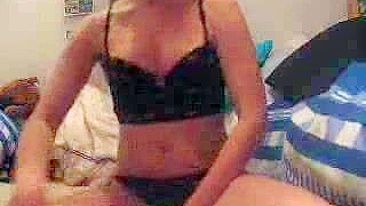 Masturbating Brunette Finger Play