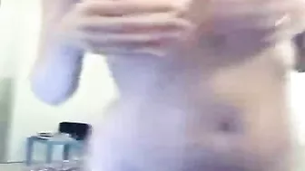 Blonde Babe Solo Masturbation Show on Webcam