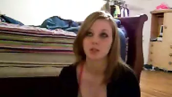 Petite Blonde Teen Rubs Shaved Pussy for Solo Orgasm