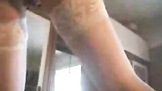 Sexy MILF Squirts with Dildo in Home Made Orgasmic Pussy Pleasure