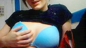Pierced Brunette Teen Flashes on Webcam during Solo Masturbation Striptease