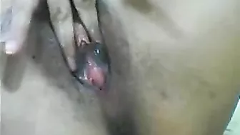 Massive Ebony Pussy Masturbates with Fingers, Clitoris & Spread Lips!