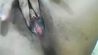 Massive Ebony Pussy Masturbates with Fingers, Clitoris & Spread Lips!