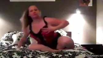 Midnight Masturbation Masterclass with Busty Blonde Sandra