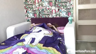 Mornin' Masturbation with Small Tits & Finger Fucking - Amateur Porn Video