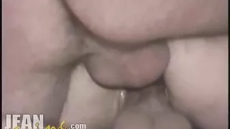 Homemade Swinger Double Vag Penetration - Amateur Threesome with Creamy Gangbang