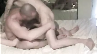 Homemade Bisexual Threesome with Amateur Group Sex