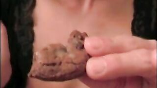 French MILF Swallows Cum in Homemade Amateur Sex