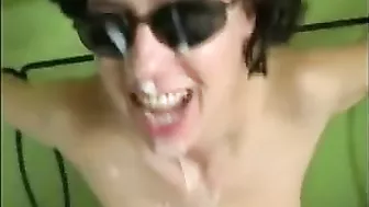 French MILF Swallows Cum in Homemade Amateur Sex