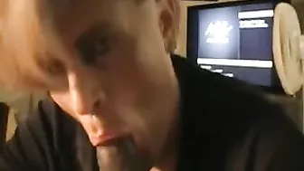 Homemade Amateur BBGay Tranny Blowjob with Daddy Tee