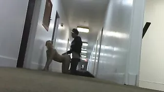 Amateur Couple Kinky Public Sex in Motel Hallway & Bedroom