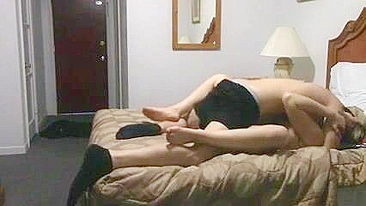 Amateur Couple Kinky Public Sex in Motel Hallway & Bedroom