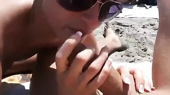 Homemade Swingers' Beach Blowjobs with Cum in Mouth