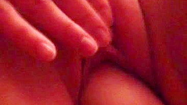 Girlfriend Gaping Pussy Fisted in Homemade Sex Amateur Video