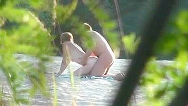 Homemade Outdoor Public Sex with Amateur Nudists at the Beach