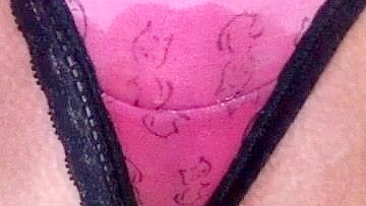 Skinny Teen with Small Tits Squirts in Homemade Amateur Porn