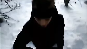 Homemade Blowjob on Ski Lift with Cum in Mouth - Amateur Porn