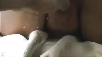 Homemade Amateur BBW Fatty with Big Ass & Butt Masturbates until Squirting Orgasm