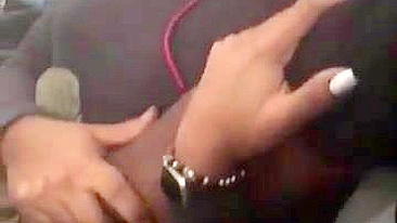 Homemade Finger Fun with Amateur Ebony Girl on Airplane