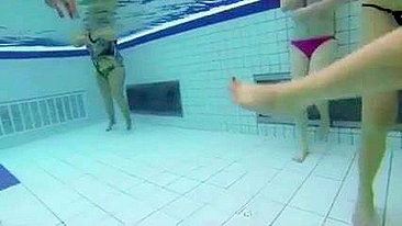 Amateur Swinger Couple Public Blowjob & Handjob in Homemade Underwater Sex