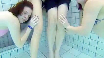 Amateur Swinger Couple Public Blowjob & Handjob in Homemade Underwater Sex