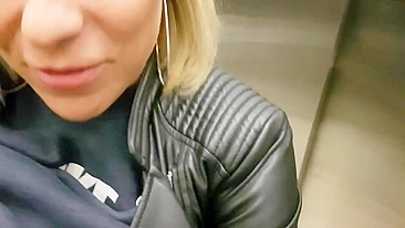 Homemade Public Sex with Blonde German Girlfriend in Elevator