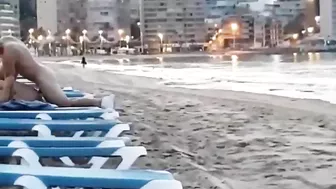 Uninhibited Amateurs Fuck on Beach Sunlounge in Public