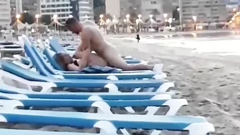 Uninhibited Amateurs Fuck on Beach Sunlounge in Public