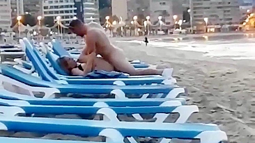 Uninhibited Amateurs Fuck on Beach Sunlounge in Public