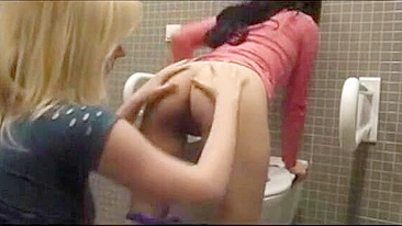 Amateur German Lesbians Fist in Public Bathroom