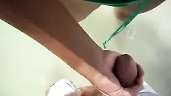 Homemade Beach Bikini Handjob with Cumshot and Stroking