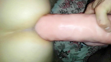 Anal Gaping with Big Dildos in Homemade Porn